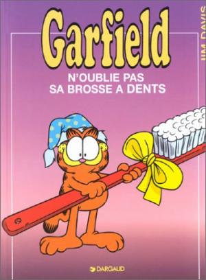 Garfield n'oublie pas sa brosse à dents